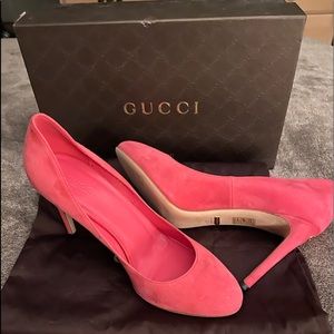 Gucci “hot pink” suede 💞💞